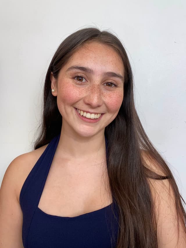 Isidora Fuenzalida H.